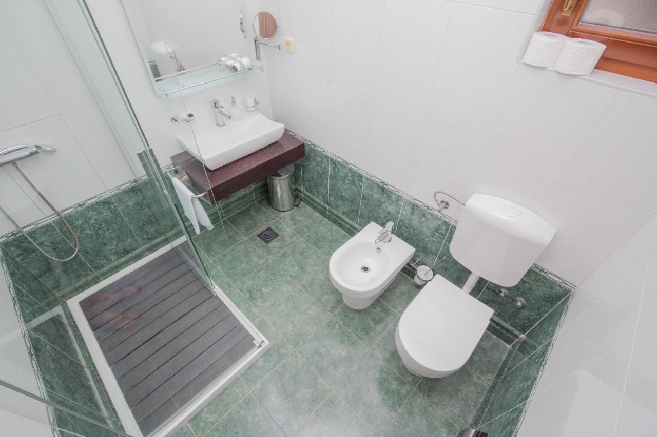 Rooms Plava Laguna プリモシュテン エクステリア 写真